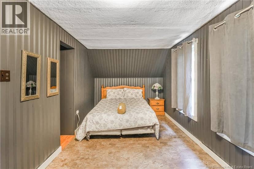 205 Upper Kent Road — photo 23 of 35