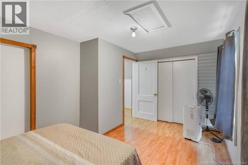 205 Upper Kent Road — photo 25 of 35