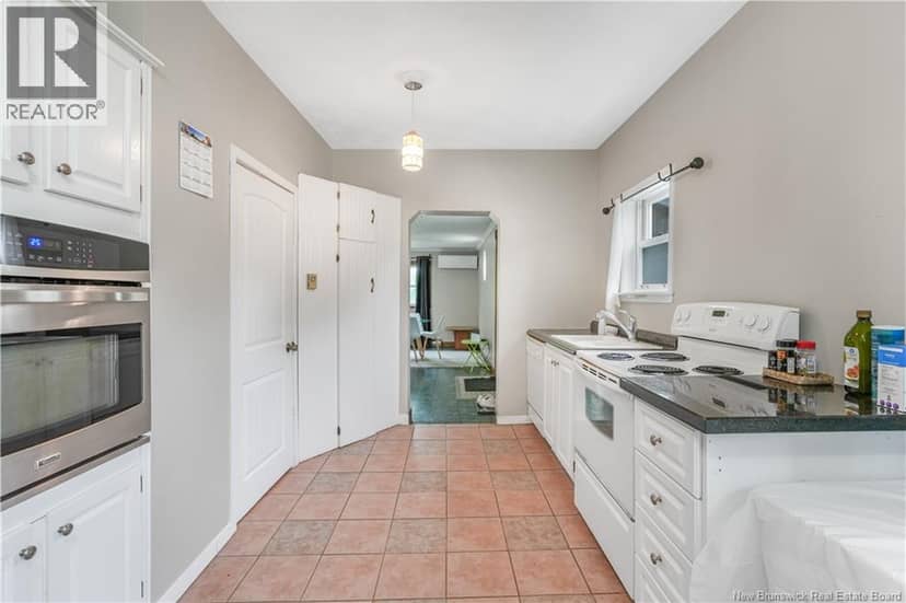 205 Upper Kent Road — photo 9 of 35