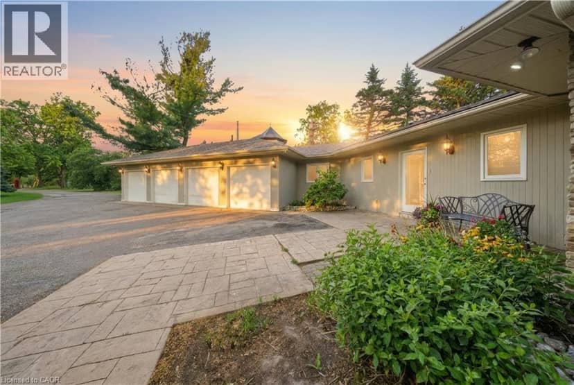 529 CONSERVATION Drive, Brampton, photo 3