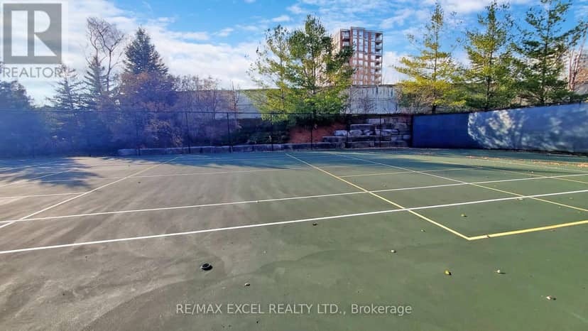 318 - 310 Red Maple Road — photo 34 of 38