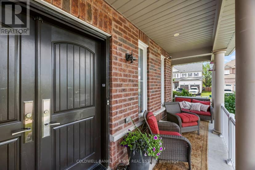 3 Don Hadden Crescent — photo 7 of 40