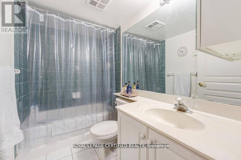 606 - 29 Northern Heights — photo 35 of 40