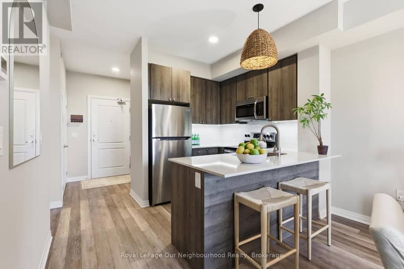 312 - 65 Shipway Avenue — photo 9 of 23