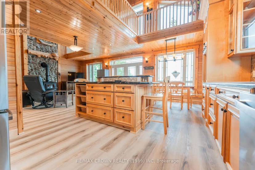 Moonbeam - 205 Lefebvre Peninsula Road — photo 14 of 40