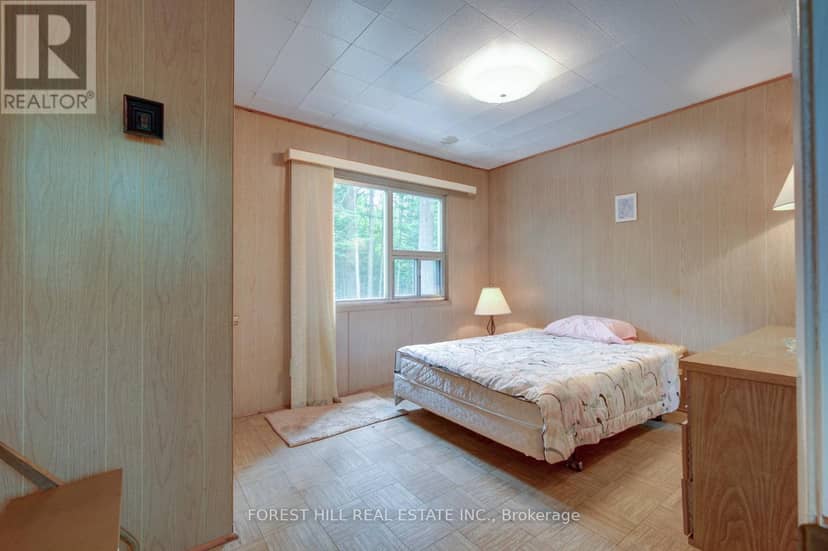 49 Leslie Street — photo 23 of 40