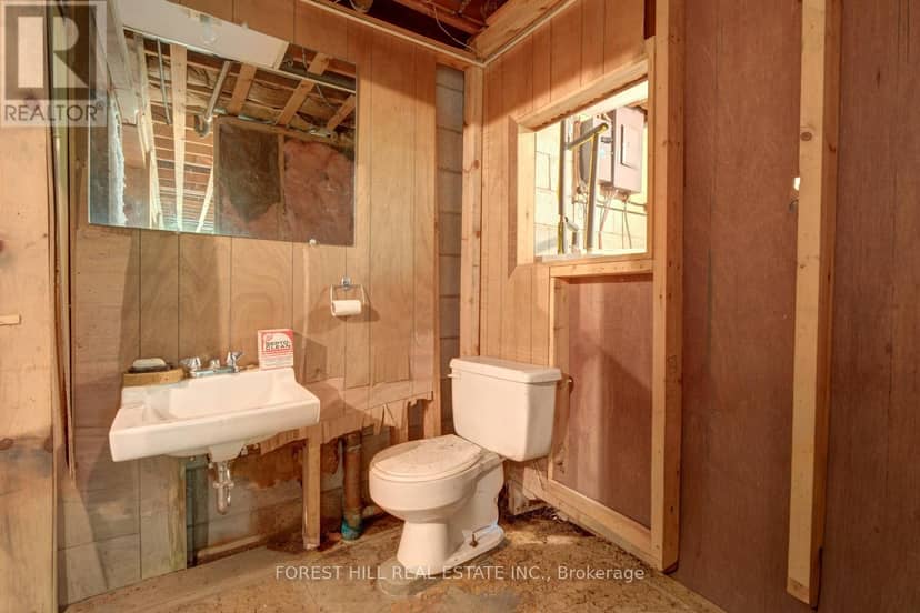 49 Leslie Street — photo 36 of 40