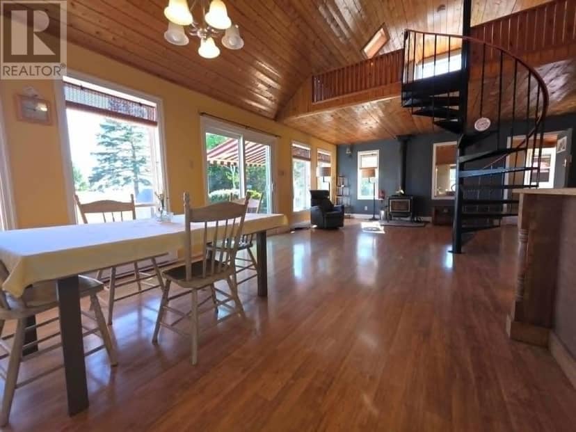 251 Bayview Drive — photo 28 of 40