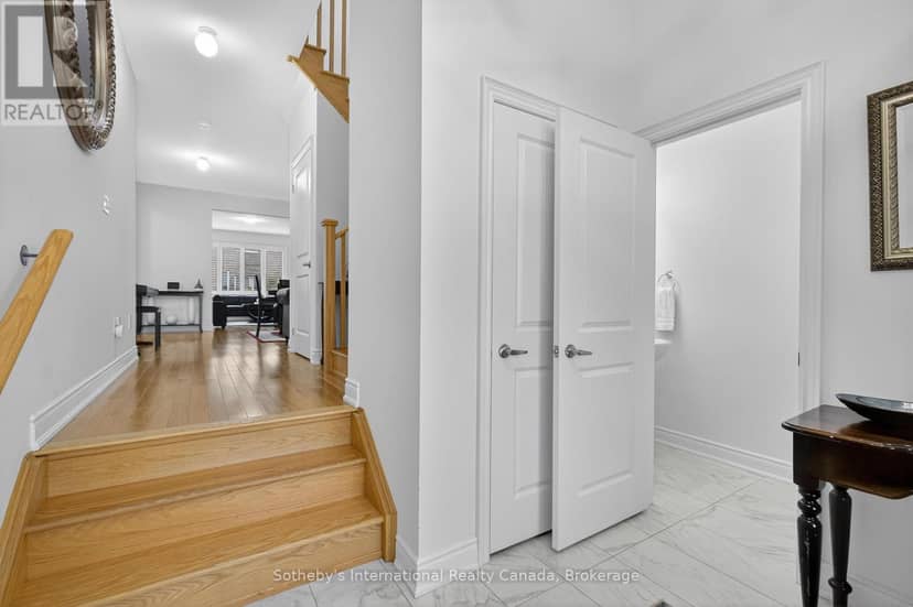 5 Middleton Drive — photo 3 of 32
