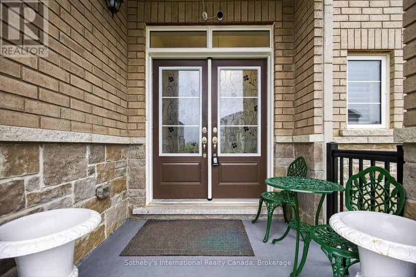 5 Middleton Drive — photo 2 of 32