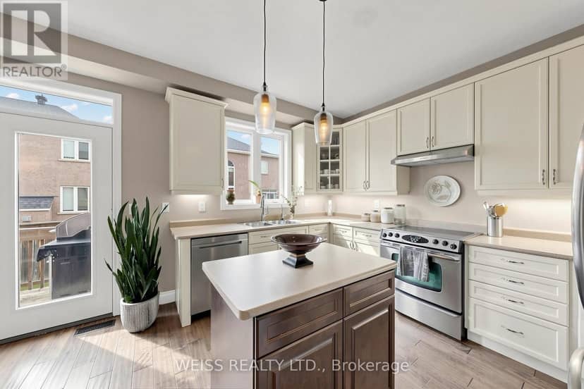 4624 Ethel Road, Burlington, photo 8