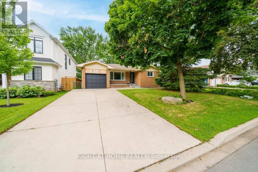 662 Montego Crescent — photo 2 of 40