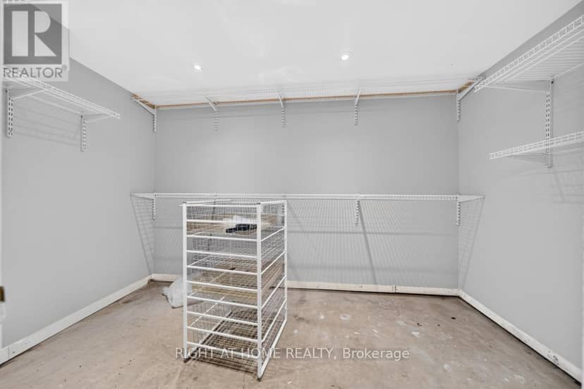662 Montego Crescent — photo 37 of 40