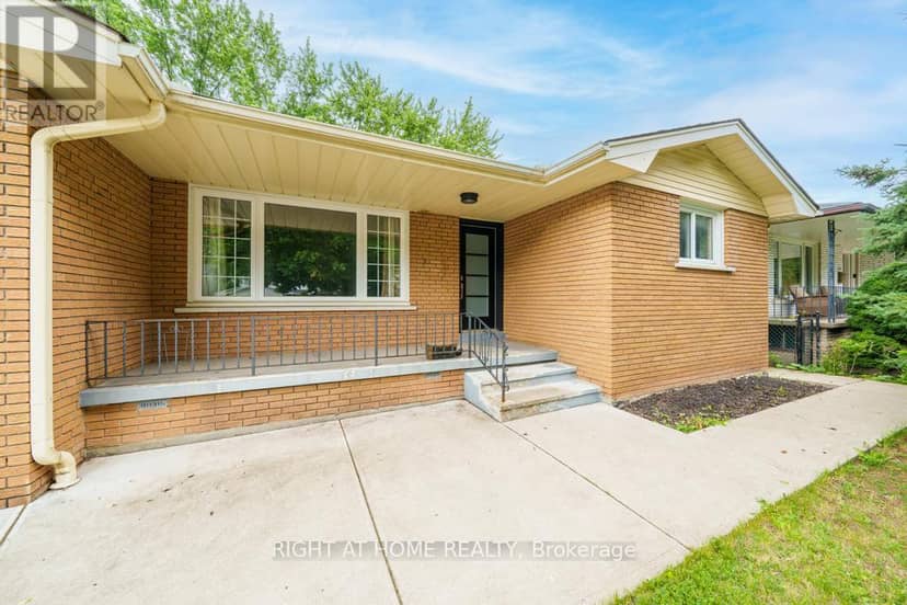 662 Montego Crescent — photo 4 of 40