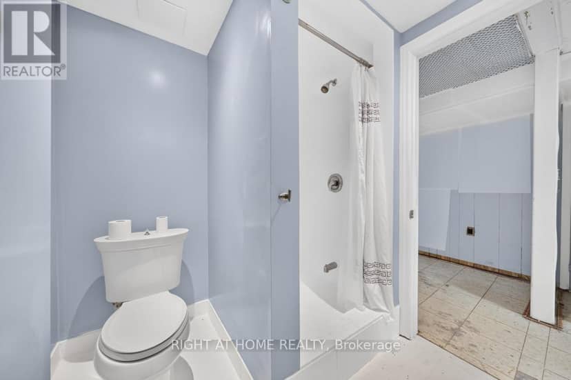 662 Montego Crescent — photo 35 of 40