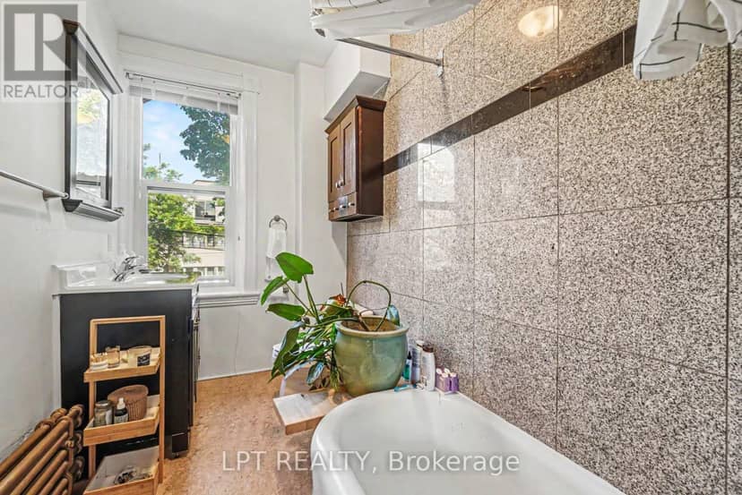 475 Maclaren Street — photo 21 of 40