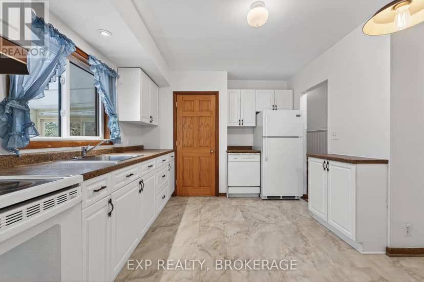 19 Convay Crescent — photo 12 of 40