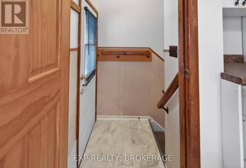 19 Convay Crescent — photo 24 of 40