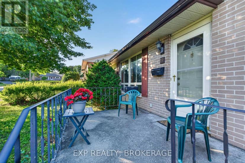 19 Convay Crescent — photo 3 of 40