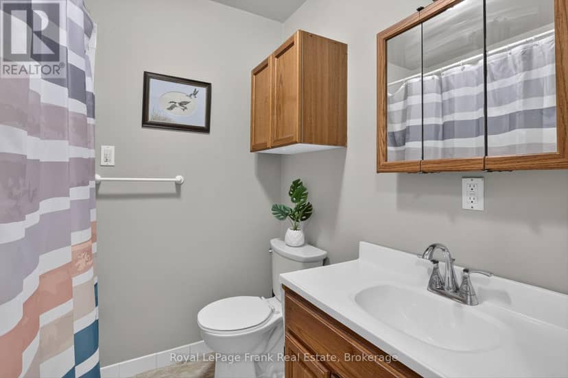 138 Emily Park Road — photo 17 of 40