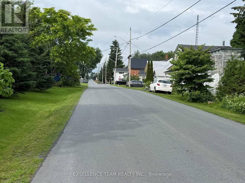 23 Mechanic Street E — photo 9 of 21