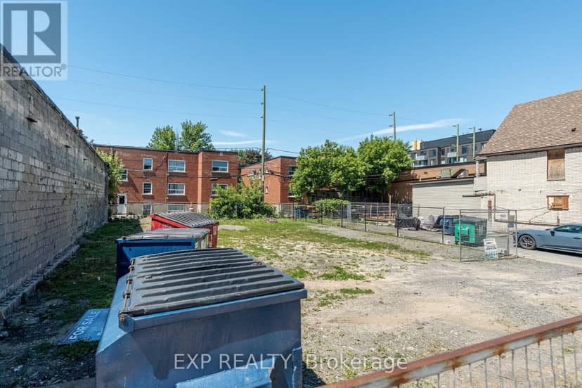 81 Montreal Road — photo 5 of 7