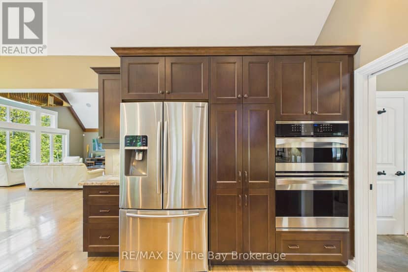 61 McKellar Lake Road — photo 13 of 40