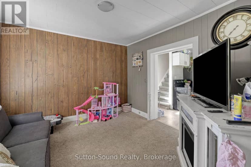 705 17th Street E — photo 5 of 25