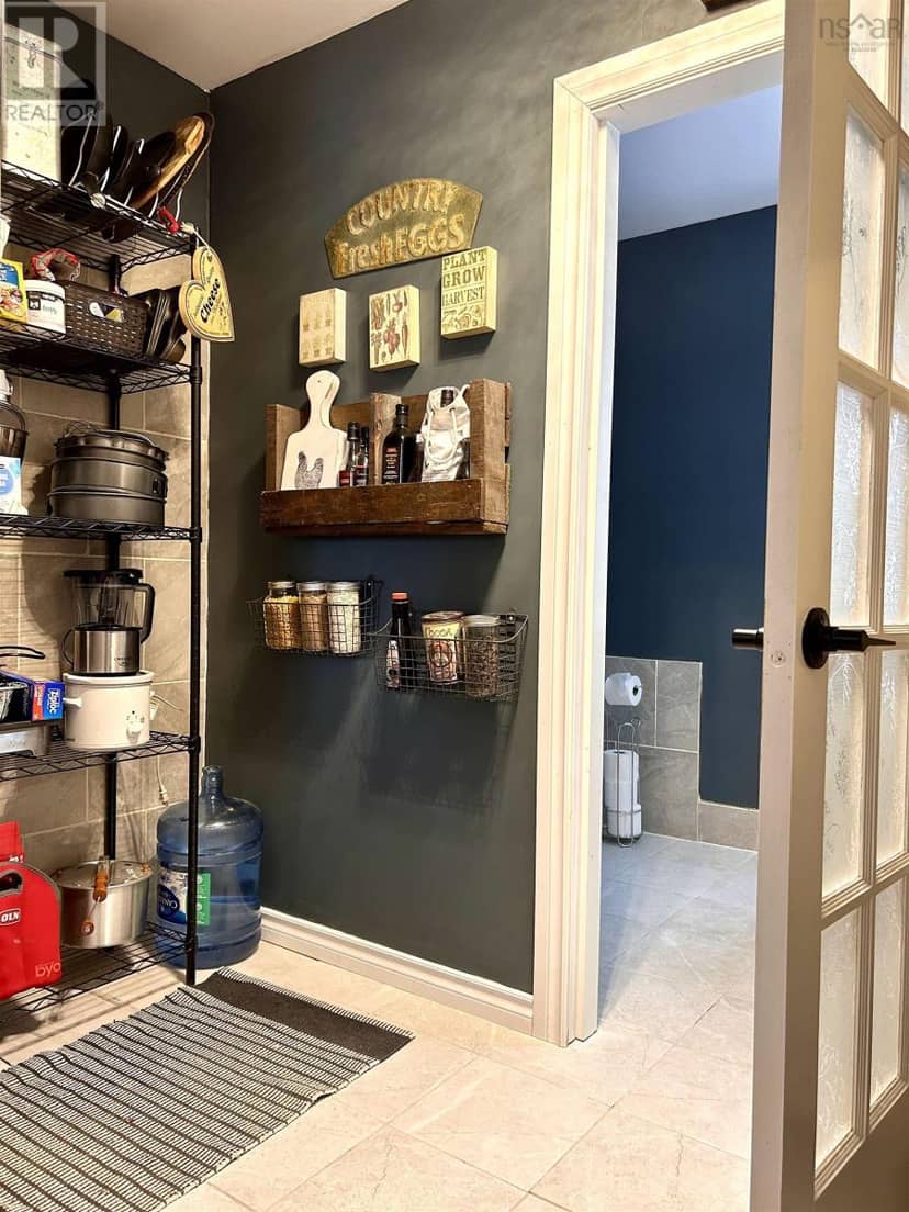 139 Main Street — photo 17 of 40