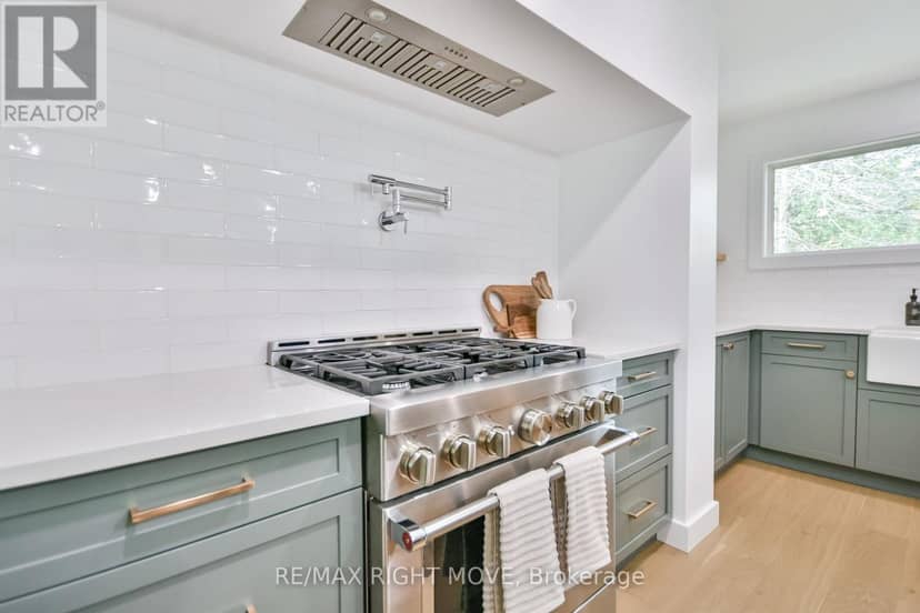407 Bay Street — photo 11 of 40