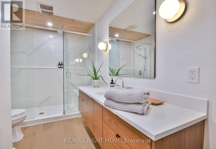 407 Bay Street — photo 27 of 40