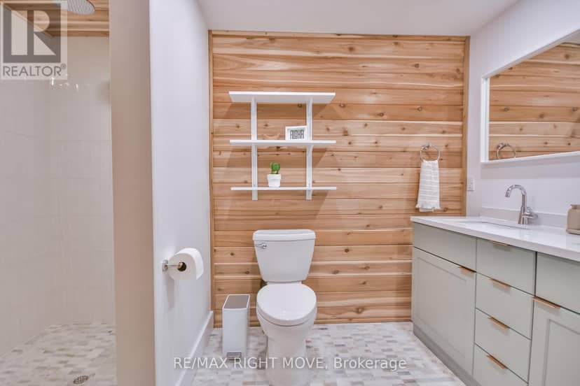 407 Bay Street — photo 39 of 40