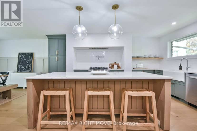 407 Bay Street — photo 9 of 40