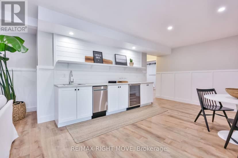 407 Bay Street — photo 35 of 40