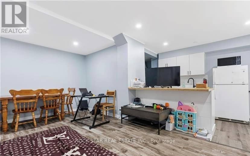 235 Hamilton Road — photo 33 of 36