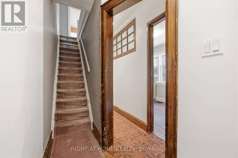 502 Salem Avenue N — photo 10 of 40