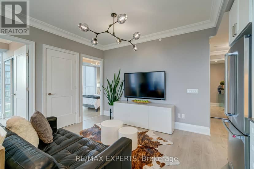 2106 - 7895 Jane Street — photo 10 of 40