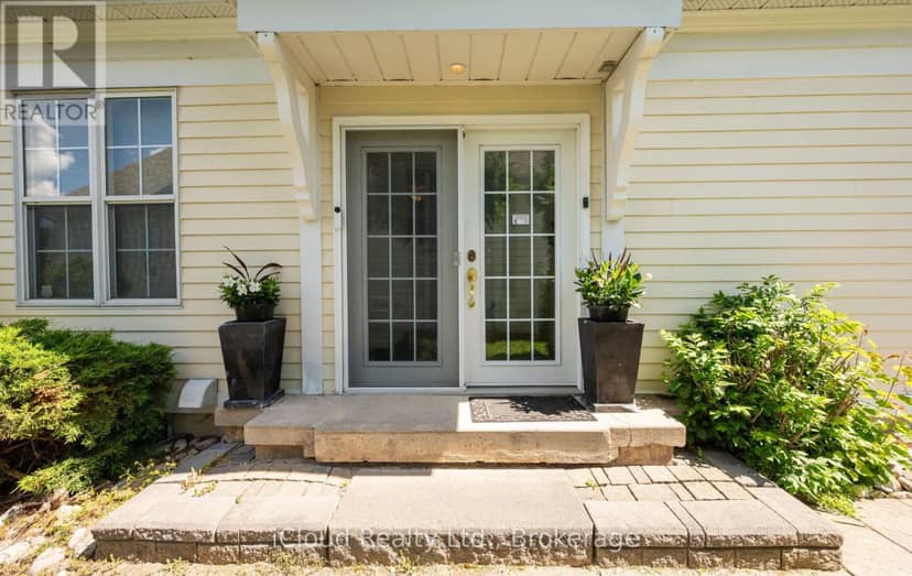 104 Wycliffe Cove — photo 7 of 40