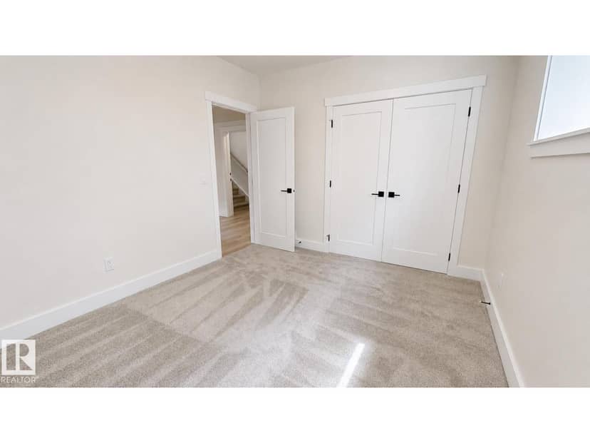 4710 49 ST — photo 25 of 32