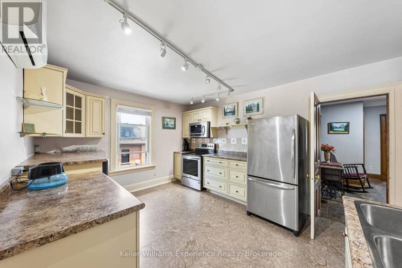390 King Street — photo 15 of 26
