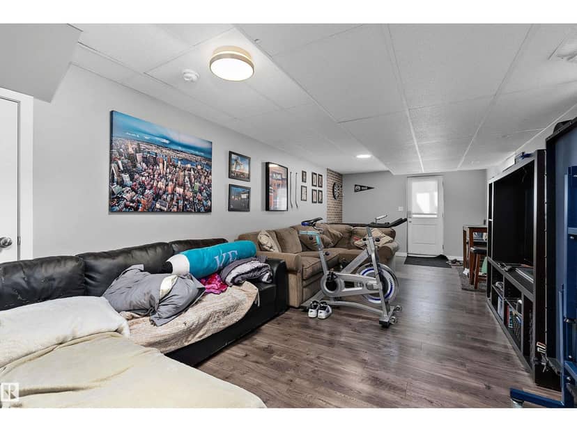 14832 103 Ave NW — photo 38 of 40