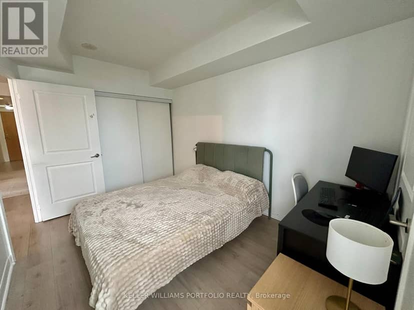 2801 - 4968 Yonge Street — photo 10 of 24