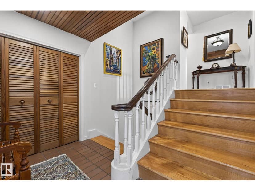 10235 134 ST NW NW — photo 12 of 40