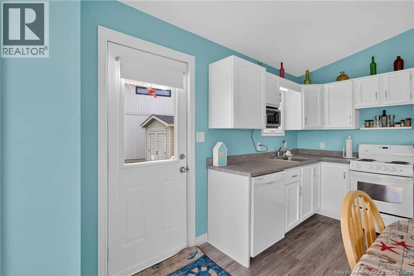 102 York Street — photo 9 of 40