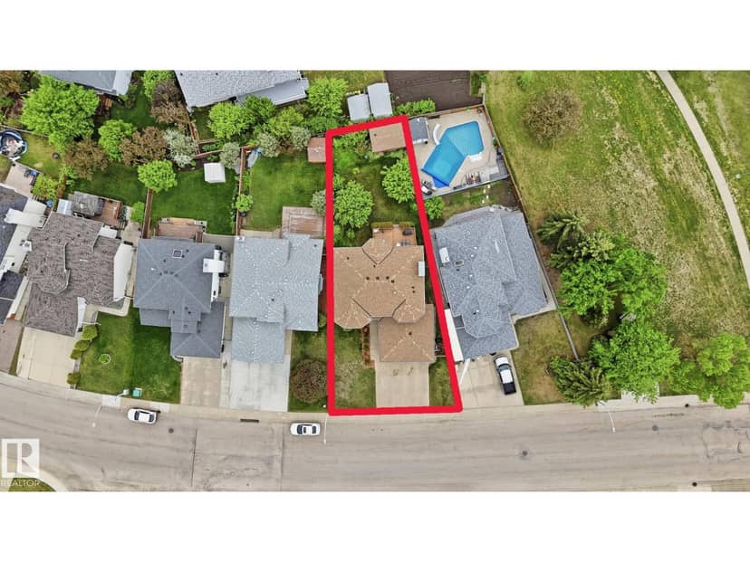 6119 156 AV NW — photo 35 of 38