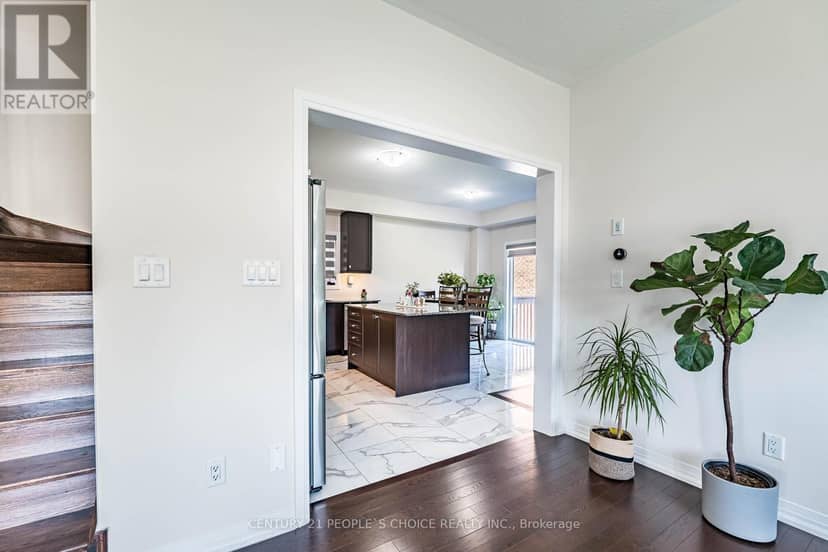 31 Rainey Drive — photo 10 of 40
