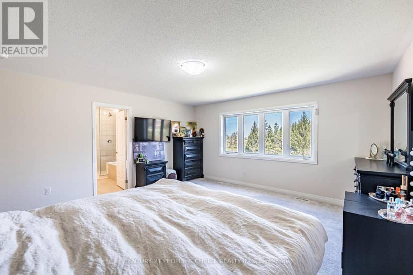 31 Rainey Drive — photo 38 of 40