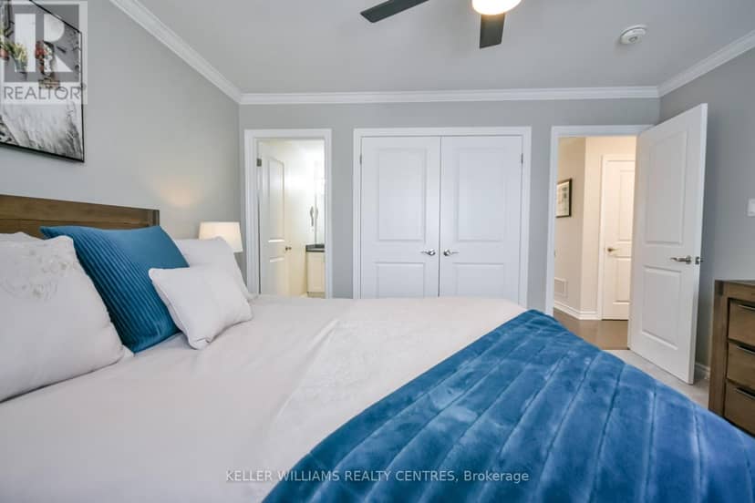 10 Sinclair Crescent — photo 11 of 20