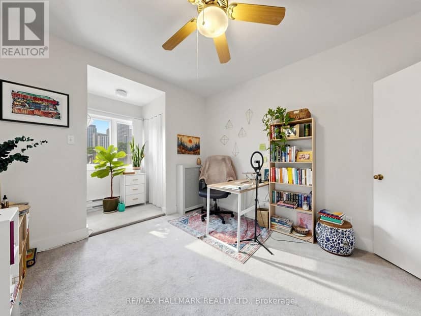 458 Markham Street — photo 12 of 40