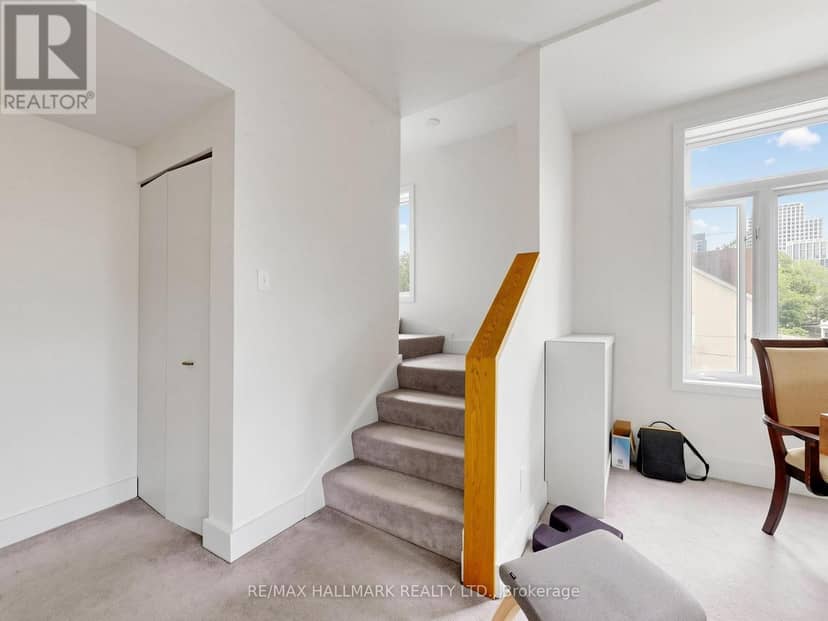 458 Markham Street — photo 25 of 40